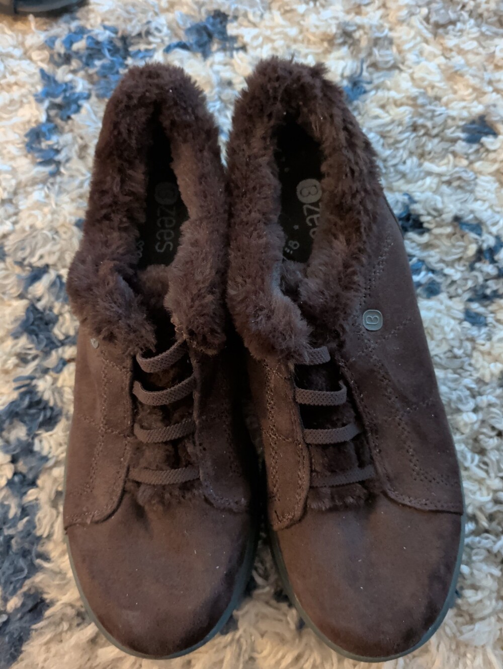 Cozy Faux-Fur Lined Women’s Casual Sneakers - Brown Size 9W